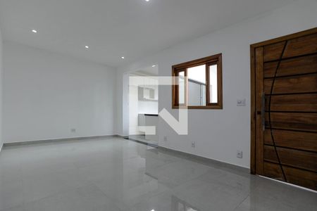 Sala de casa para alugar com 1 quarto, 50m² em Jardim Camila, Mogi das Cruzes