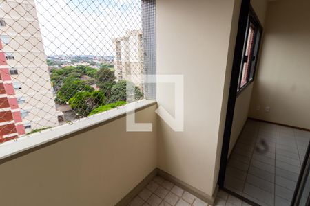 Sacada/Sala de apartamento à venda com 3 quartos, 75m² em Bonfim, Campinas