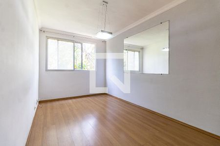 Sala de apartamento para alugar com 3 quartos, 85m² em Jardim Patente, São Paulo