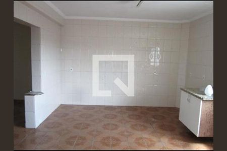 Casa à venda com 3 quartos, 120m² em Limoeiro, São Paulo