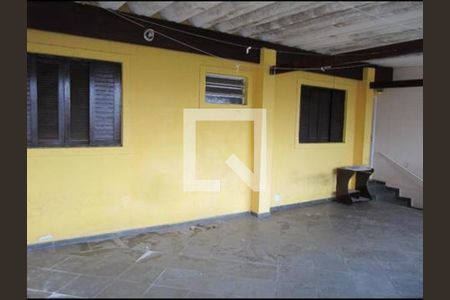 Casa à venda com 3 quartos, 120m² em Limoeiro, São Paulo