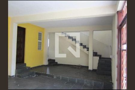 Casa à venda com 3 quartos, 120m² em Limoeiro, São Paulo