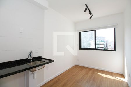 Sala e Cozinha de apartamento à venda com 1 quarto, 24m² em Pinheiros, São Paulo