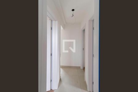 Corredor de apartamento para alugar com 3 quartos, 71m² em Santa Terezinha, Belo Horizonte