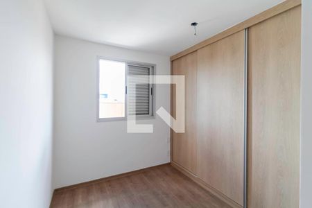 Quarto 2 de apartamento para alugar com 3 quartos, 71m² em Santa Terezinha, Belo Horizonte