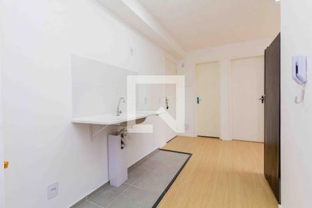 Sala, Cozinha e Área de Serviço de apartamento à venda com 2 quartos, 35m² em Chácara Seis de Outubro, São Paulo