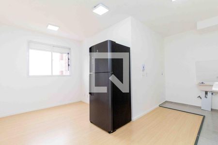 Sala, Cozinha e Área de Serviço de apartamento à venda com 2 quartos, 35m² em Chácara Seis de Outubro, São Paulo