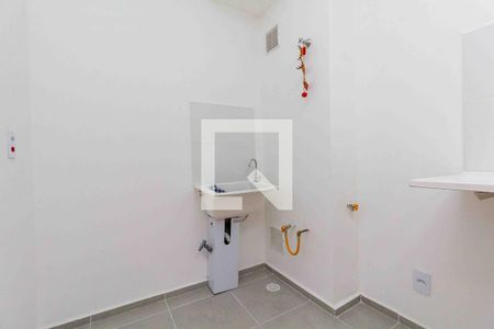 Sala, Cozinha e Área de Serviço de apartamento à venda com 2 quartos, 35m² em Chácara Seis de Outubro, São Paulo