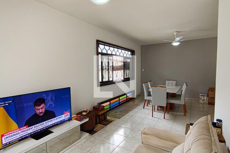 Sala de casa de condomínio para alugar com 4 quartos, 223m² em Anil, Rio de Janeiro