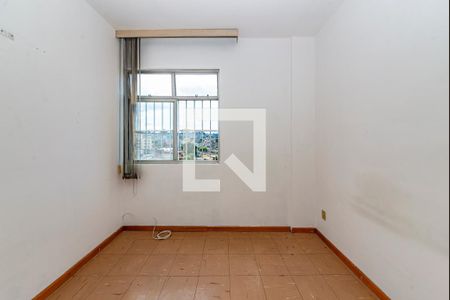 Quarto 1 de apartamento para alugar com 2 quartos, 60m² em João Pinheiro, Belo Horizonte