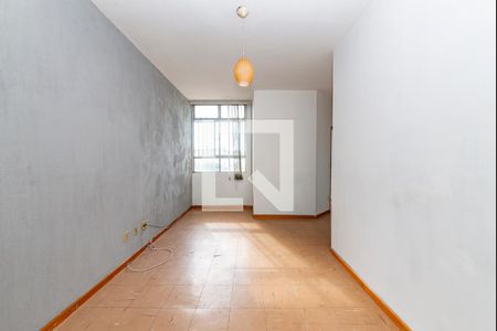 Sala de apartamento para alugar com 2 quartos, 60m² em João Pinheiro, Belo Horizonte