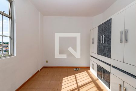 Quarto 1 de apartamento para alugar com 2 quartos, 60m² em João Pinheiro, Belo Horizonte