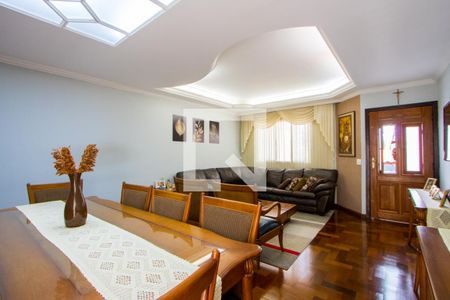 Sala de casa à venda com 4 quartos, 232m² em Vila Pires, Santo André