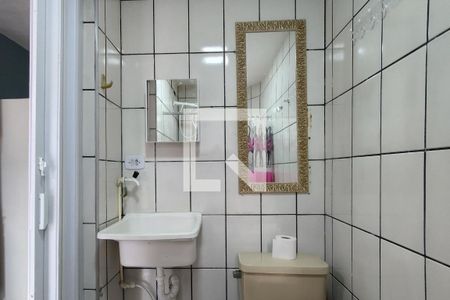 Banheiro de kitnet/studio para alugar com 0 quarto, 30m² em Canto do Forte, Praia Grande