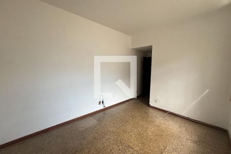 Sala de apartamento para alugar com 2 quartos, 65m² em Jardim Guanabara, Rio de Janeiro