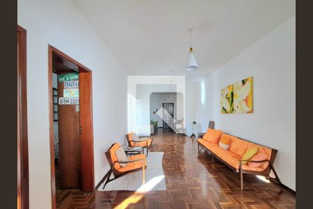 Sala de casa à venda com 5 quartos, 360m² em Nova Suíça, Belo Horizonte