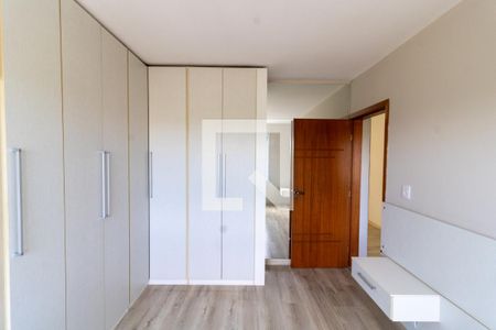 Quarto 1 de apartamento à venda com 2 quartos, 69m² em Cristal, Porto Alegre