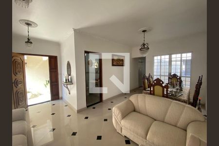 Foto 01 de casa à venda com 3 quartos, 160m² em Penha de França, São Paulo