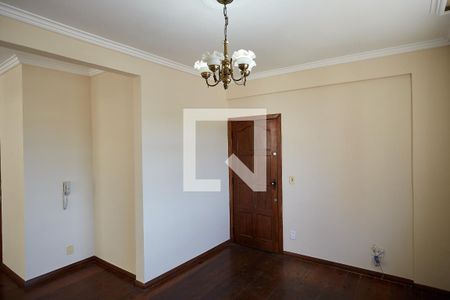 Apartamento à venda com 3 quartos, 90m² em Sagrada Família, Belo Horizonte