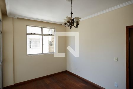 Apartamento à venda com 3 quartos, 90m² em Sagrada Família, Belo Horizonte