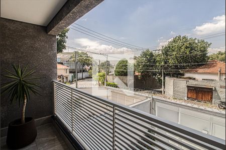 Sacada/Sala de casa para alugar com 3 quartos, 220m² em Jardim Maria Estela, São Paulo
