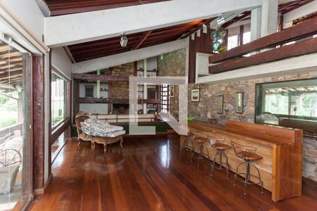 sala de casa de condomínio à venda com 3 quartos, 450m² em A Definir Em Campo, Nova Lima