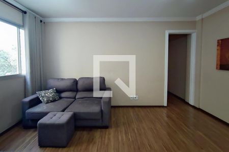 Sala de Estar de apartamento para alugar com 2 quartos, 75m² em Cambuí, Campinas