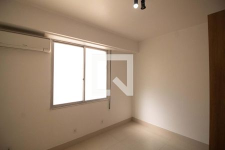 Quarto 2 de apartamento à venda com 3 quartos, 96m² em Copacabana, Rio de Janeiro