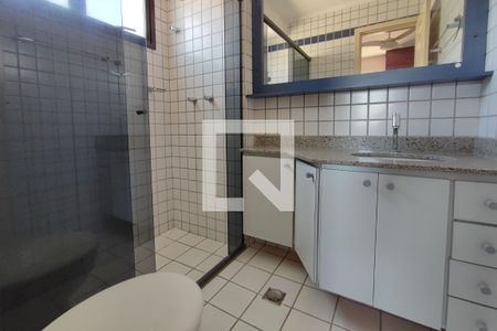 Banheiro Suíte de apartamento à venda com 1 quarto, 57m² em Cambuí, Campinas