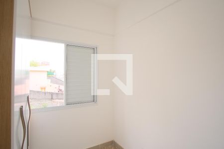 Quarto de apartamento para alugar com 2 quartos, 42m² em Vila Carrão, São Paulo