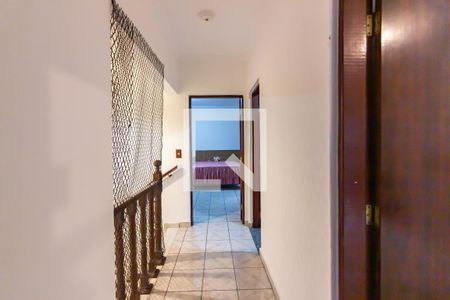 Corredor para os Quartos de casa à venda com 3 quartos, 270m² em Jardim Primeiro de Maio (chacara Fazendinha), Osasco