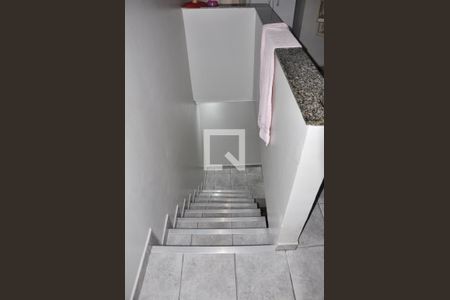 Detalhe - Escada Quartos de casa à venda com 3 quartos, 500m² em Jardim Peri, São Paulo