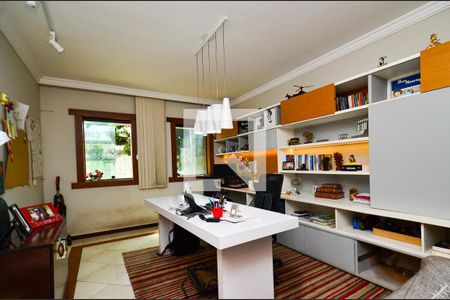 Sala casa1 de casa para alugar com 5 quartos, 300m² em Sagrada Família, Belo Horizonte