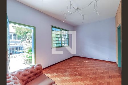 Sala de casa à venda com 3 quartos, 180m² em Nova Floresta, Belo Horizonte