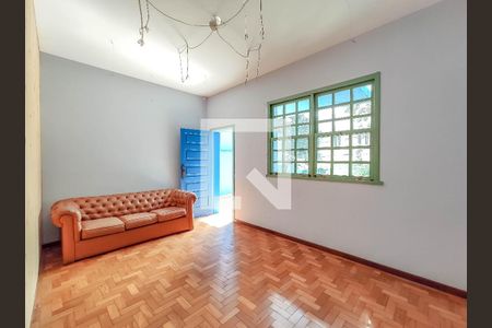 Sala de casa à venda com 3 quartos, 180m² em Nova Floresta, Belo Horizonte
