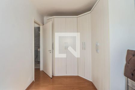 Quarto 1 de apartamento para alugar com 2 quartos, 52m² em Morro Santana, Porto Alegre