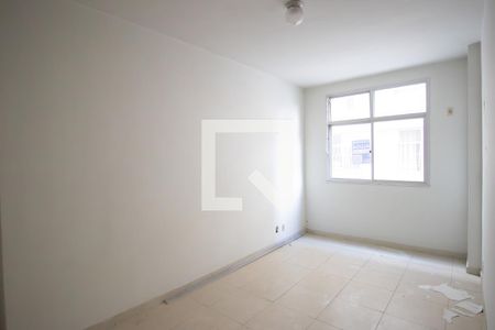 Sala de apartamento para alugar com 2 quartos, 60m² em Brasilândia, São Gonçalo