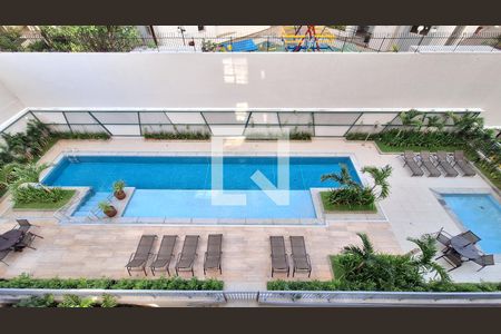 Varanda e área de serviço de apartamento para alugar com 2 quartos, 40m² em Boaçava, São Paulo