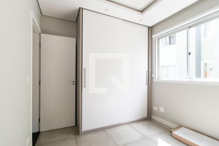 Quarto 1 de apartamento para alugar com 3 quartos, 59m² em Novo Mundo, Curitiba