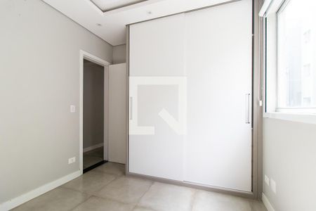 Quarto 1 de apartamento para alugar com 3 quartos, 59m² em Novo Mundo, Curitiba