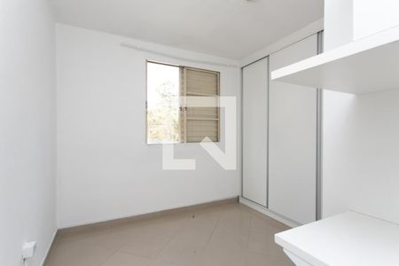 Quarto 2 de apartamento para alugar com 2 quartos, 50m² em Conjunto Residencial José Bonifácio, São Paulo