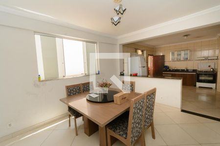 Sala de Jantar de casa à venda com 4 quartos, 300m² em Europa, Contagem