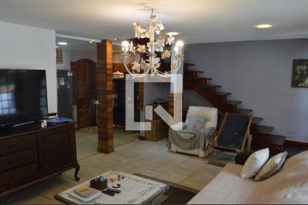 Sala de casa de condomínio para alugar com 3 quartos, 400m² em Freguesia (jacarepaguá), Rio de Janeiro