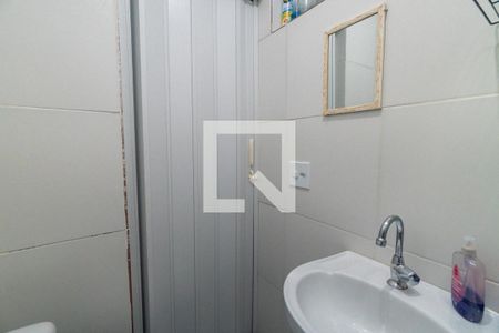 Banheiro de kitnet/studio à venda com 1 quarto, 17m² em Cidade Vargas, São Paulo