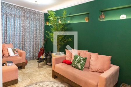 Sala de Estar de casa à venda com 3 quartos, 350m² em Vila Capitao Rabelo, Guarulhos