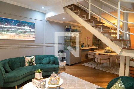 Sala de Estar de casa à venda com 3 quartos, 350m² em Vila Capitao Rabelo, Guarulhos