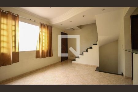 Sala de casa de condomínio à venda com 2 quartos, 72m² em Vila Santa Clara, São Paulo