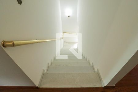 Escada de casa à venda com 4 quartos, 362m² em Jardim Sao Bento, São Paulo