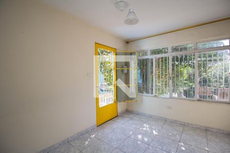 Sala de casa à venda com 2 quartos, 300m² em Jardim Mutinga, São Paulo