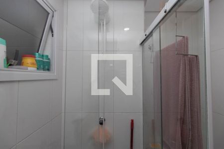 Banheiro de apartamento à venda com 1 quarto, 29m² em Parque Vitoria, São Paulo